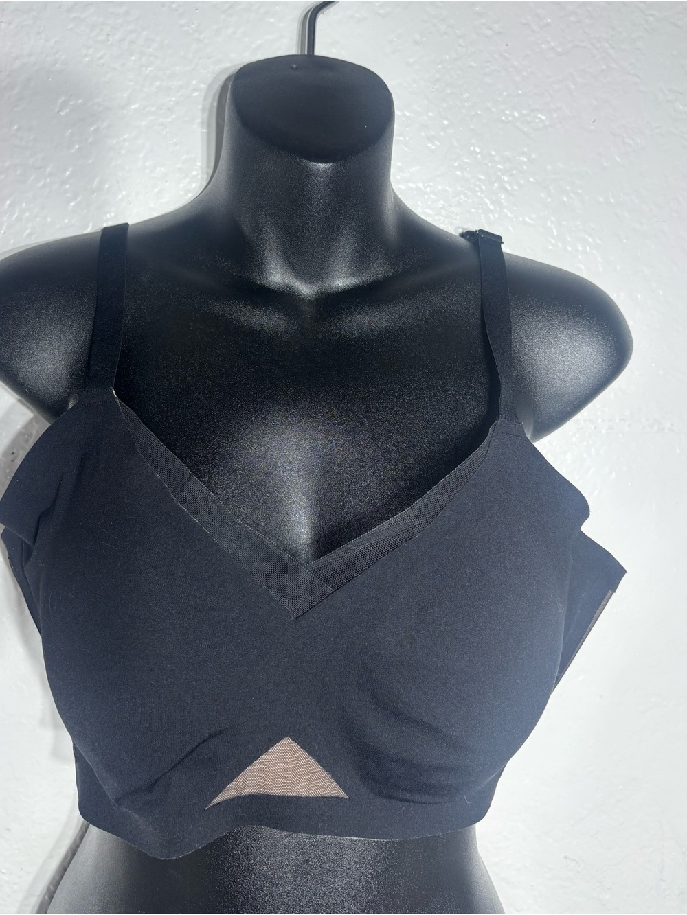 Honeylove women’s medium crossover bra black mesh removable pads wireless